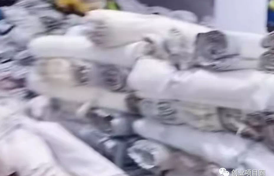 摆地摊卖桌布，这个项目或能让你月入过万！