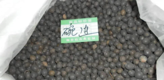 揭秘：1毛钱拿货，最高卖5块！这个地摊小生意利润可观