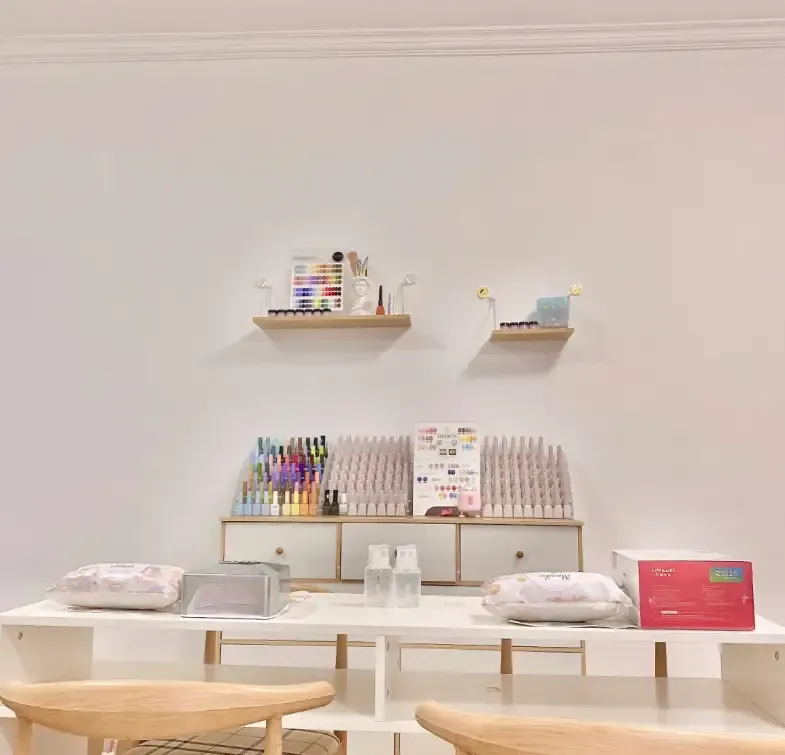 一个人的美甲工作室挣钱吗？许多创业者的选择