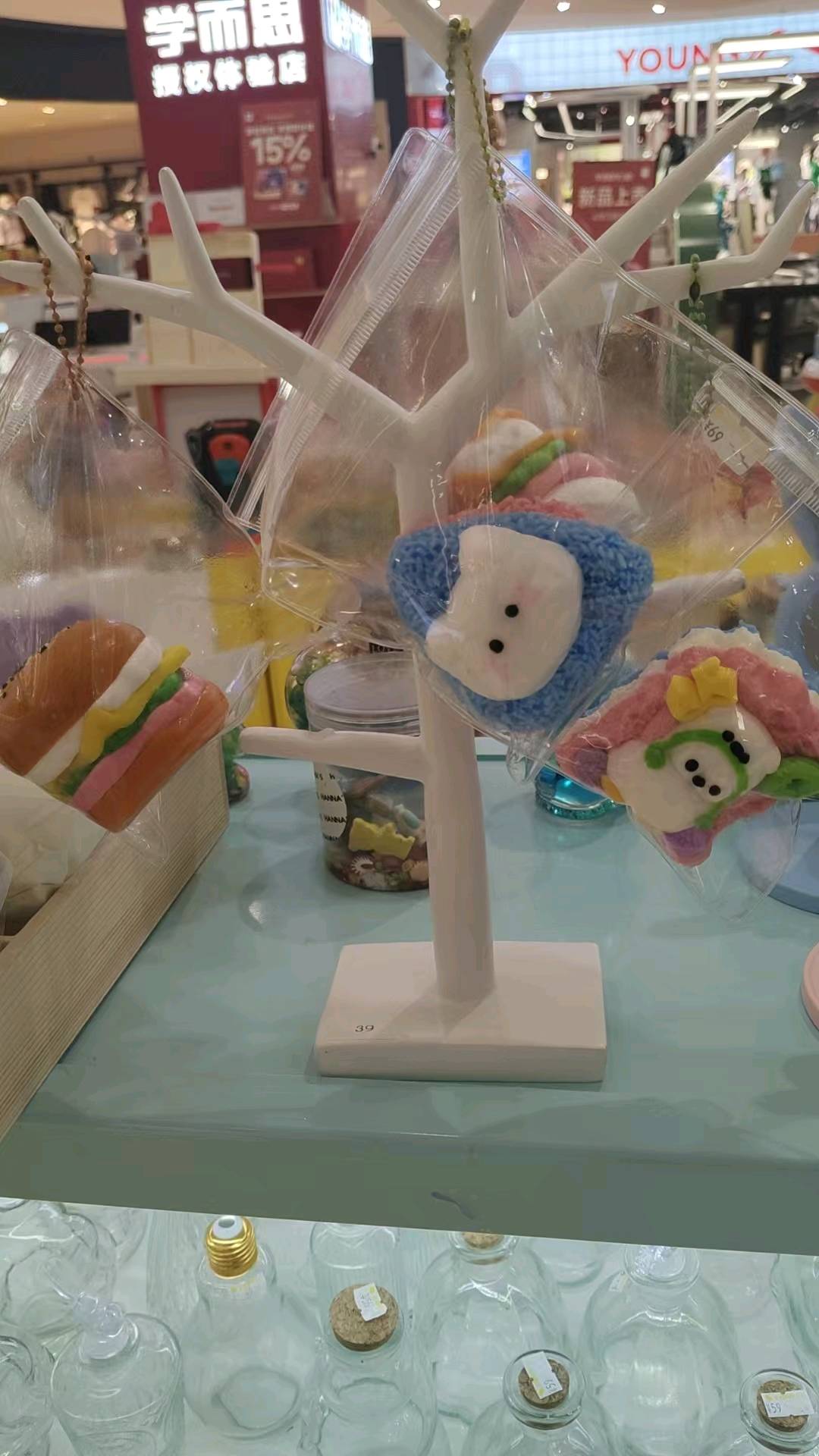 商场儿童区地推玩具产品，要老板电话即可