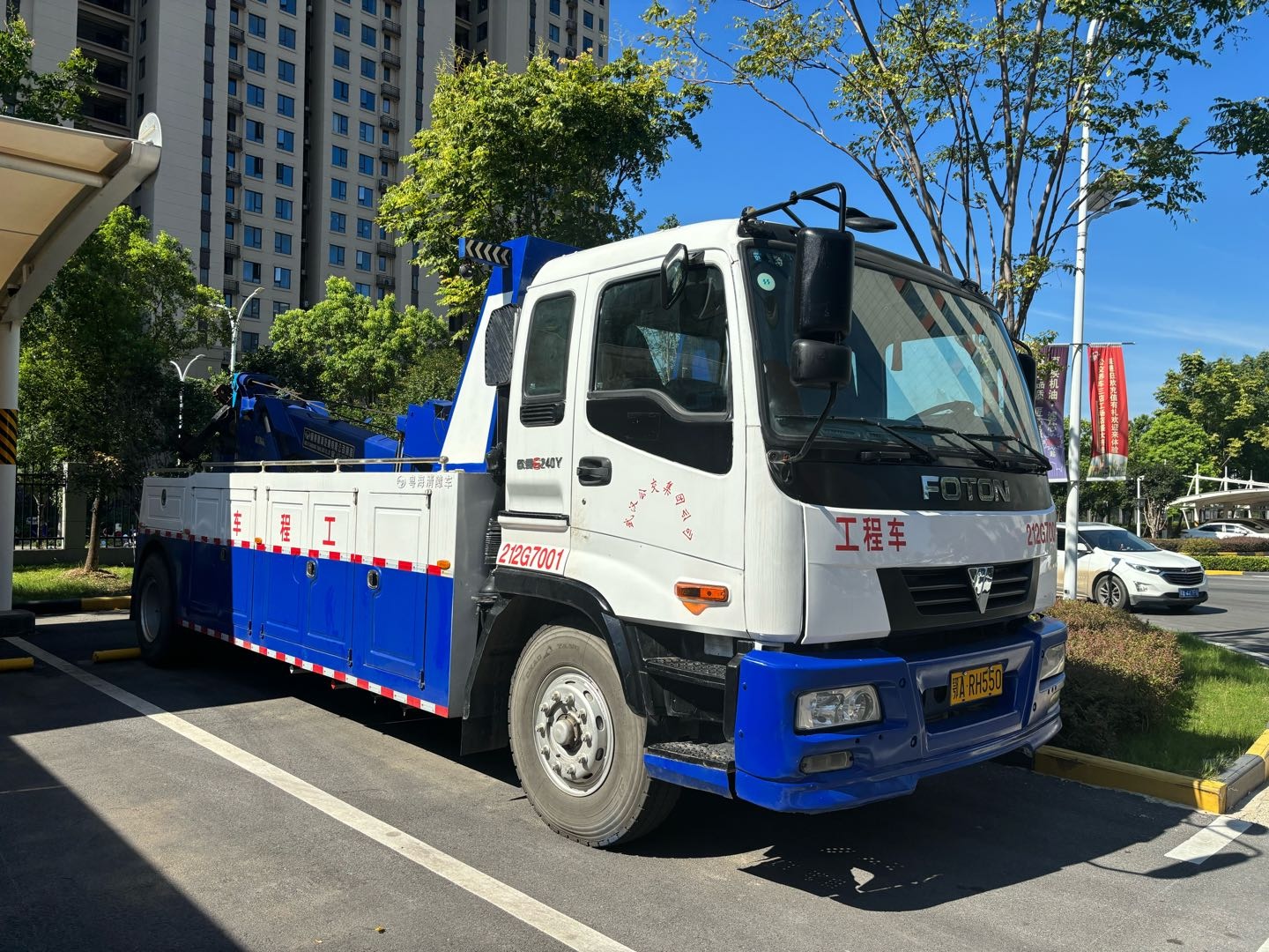 武汉公交专业维修团队接各类汽车维修、通勤通学专车、年检等