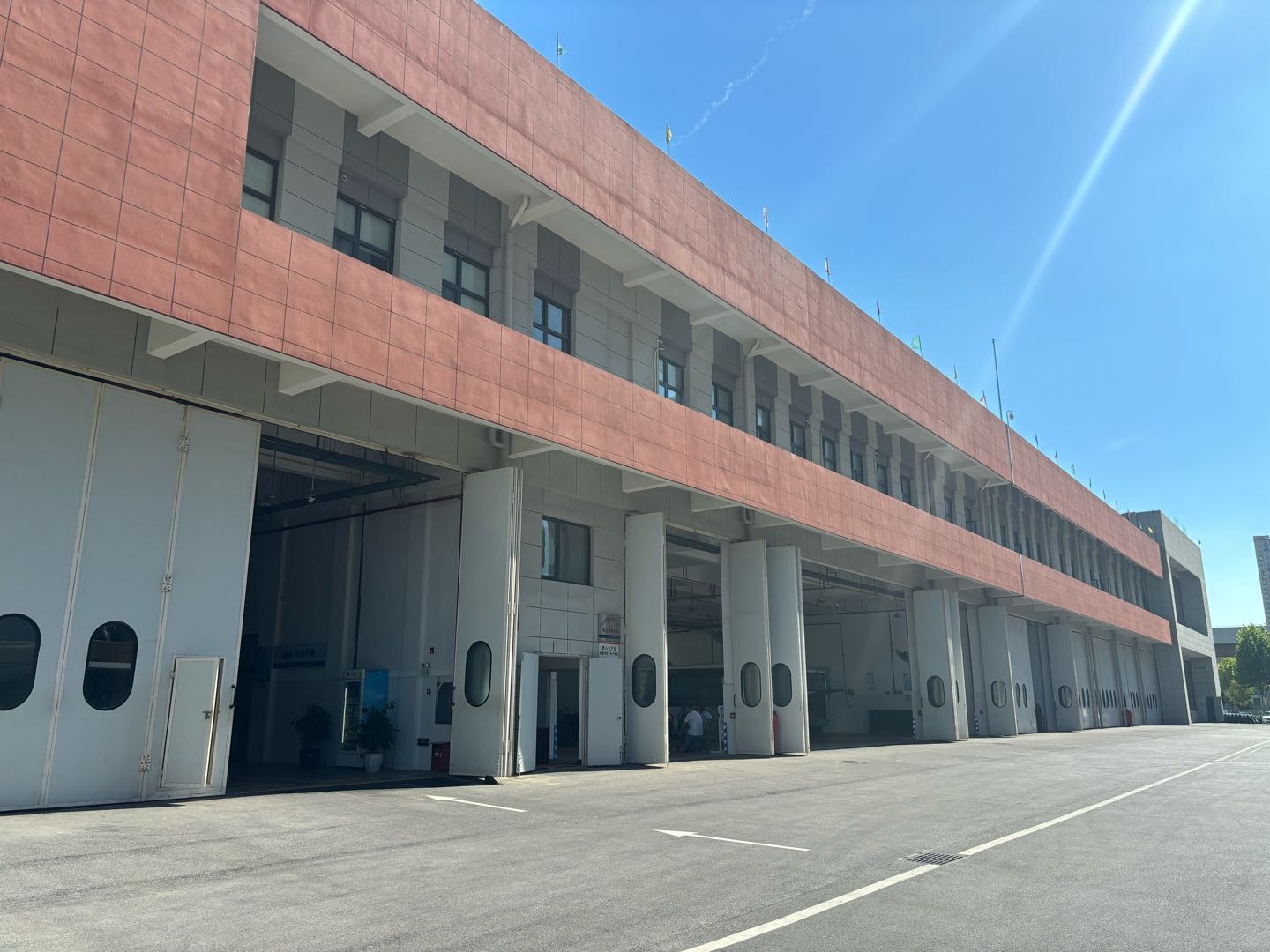 武汉公交专业维修团队接各类汽车维修、通勤通学专车、年检等