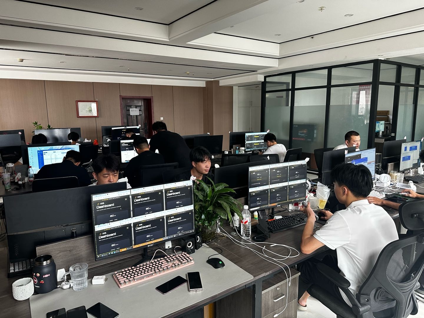海外撸金项目免费合作共创共赢利润，你七我三我出技术你出人工