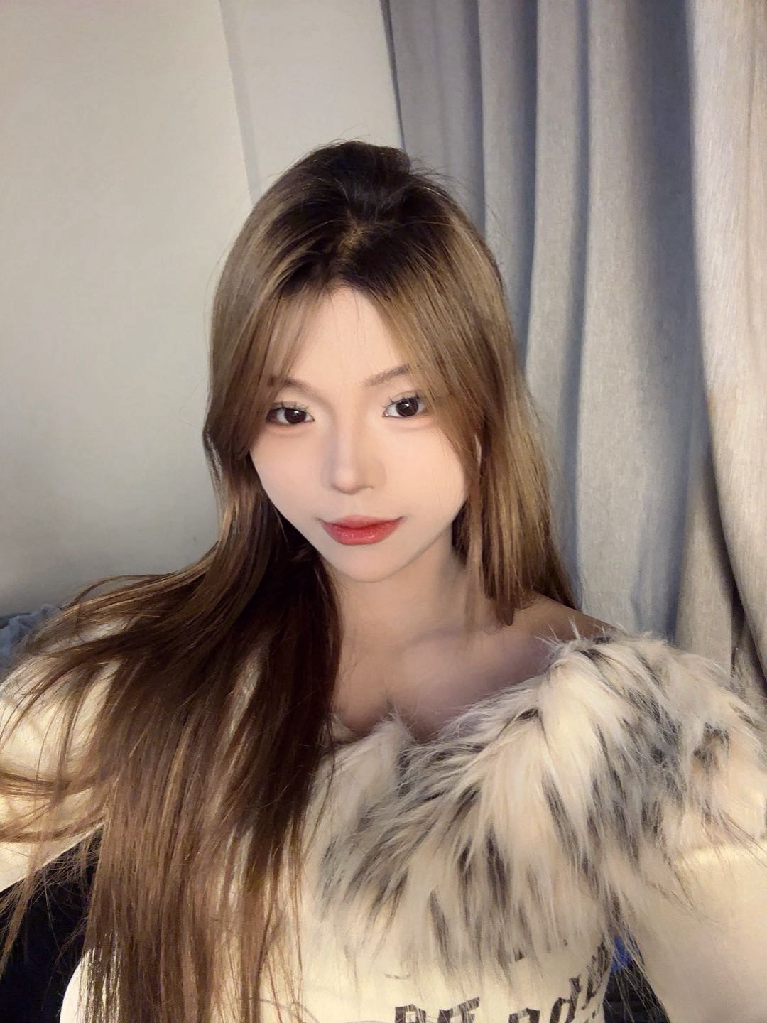 美妆寄拍服装寄拍