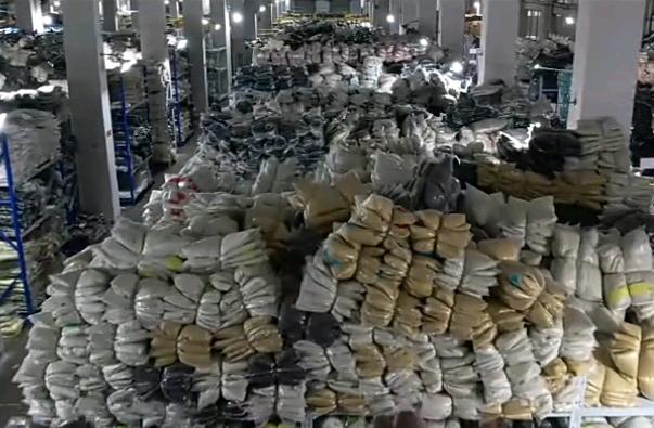 羽绒服，棉袄，卫衣，防风衣拿货代发