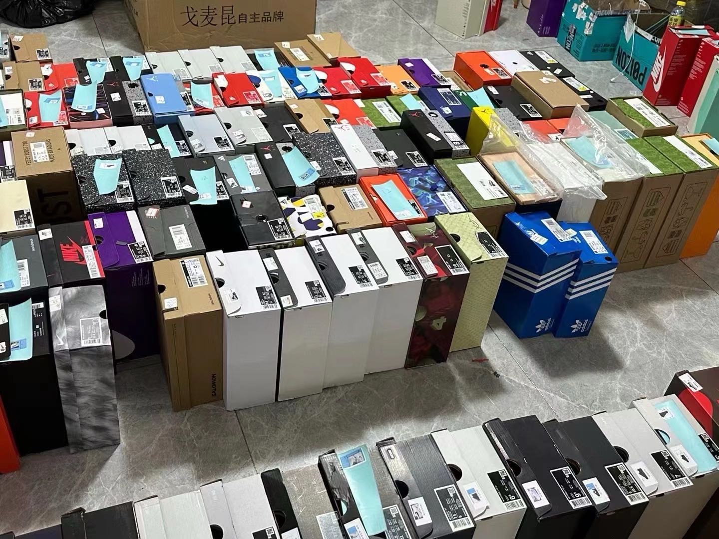 提供全品类货源整合莆田鞋供应一件代发 价格低廉 