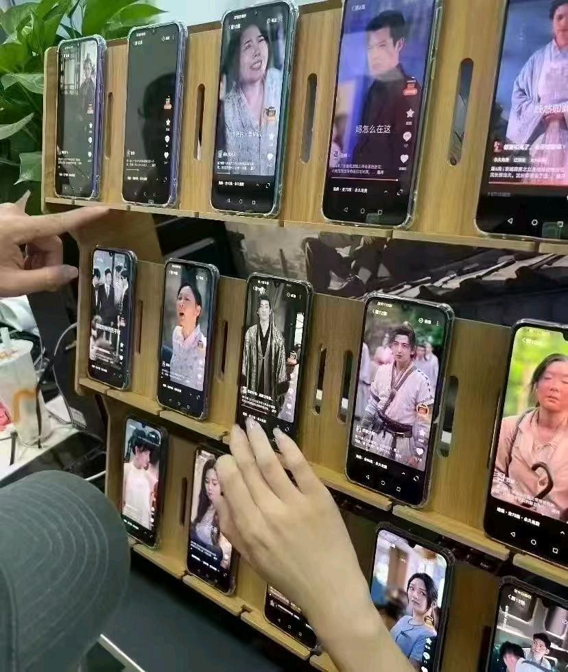 手机看广告，1元起提，日结，宝妈小白均可