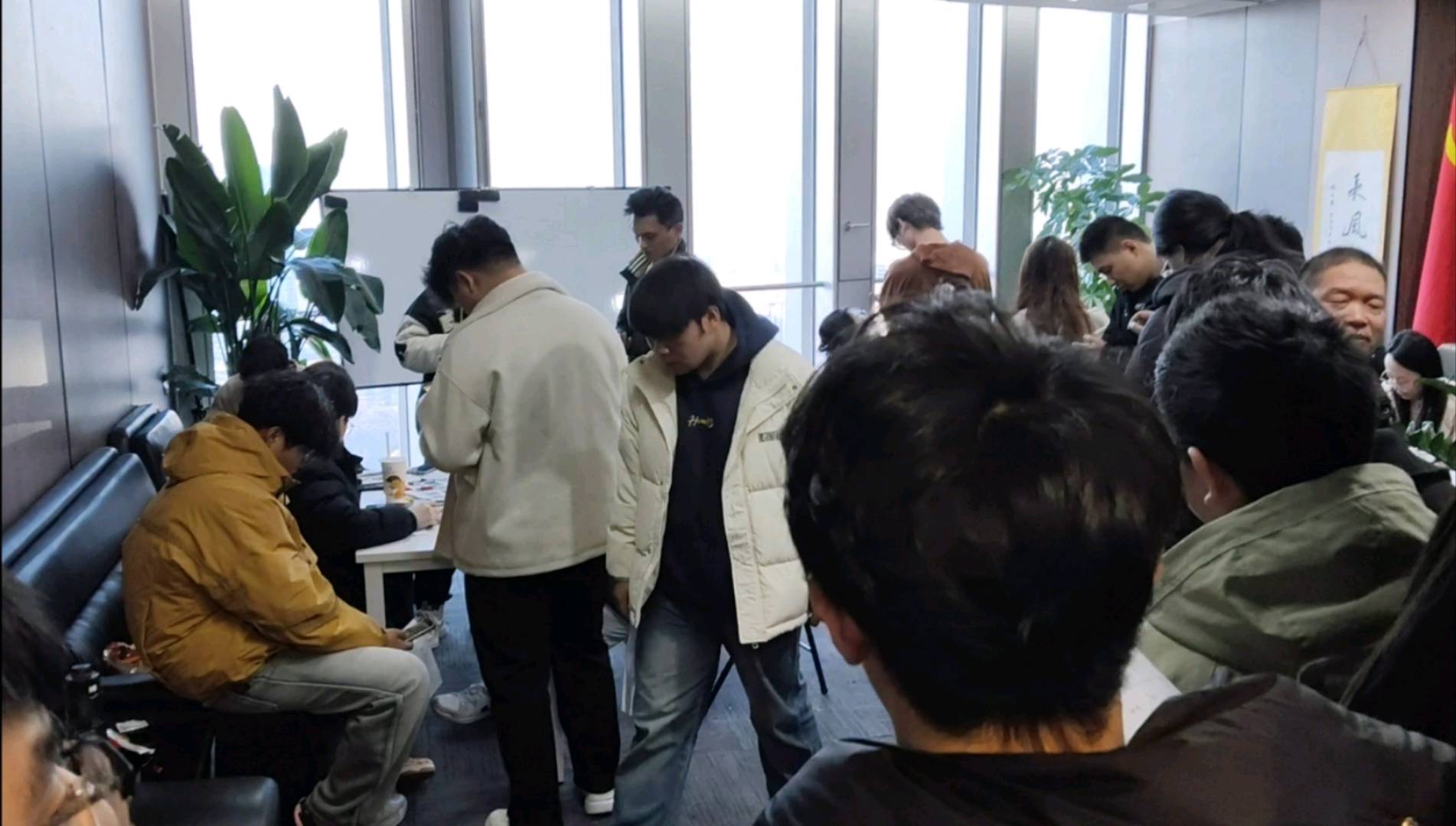 APP拉新源头渠道，行业优质资源210+推广软件，常规类均价35，独立后台有保障