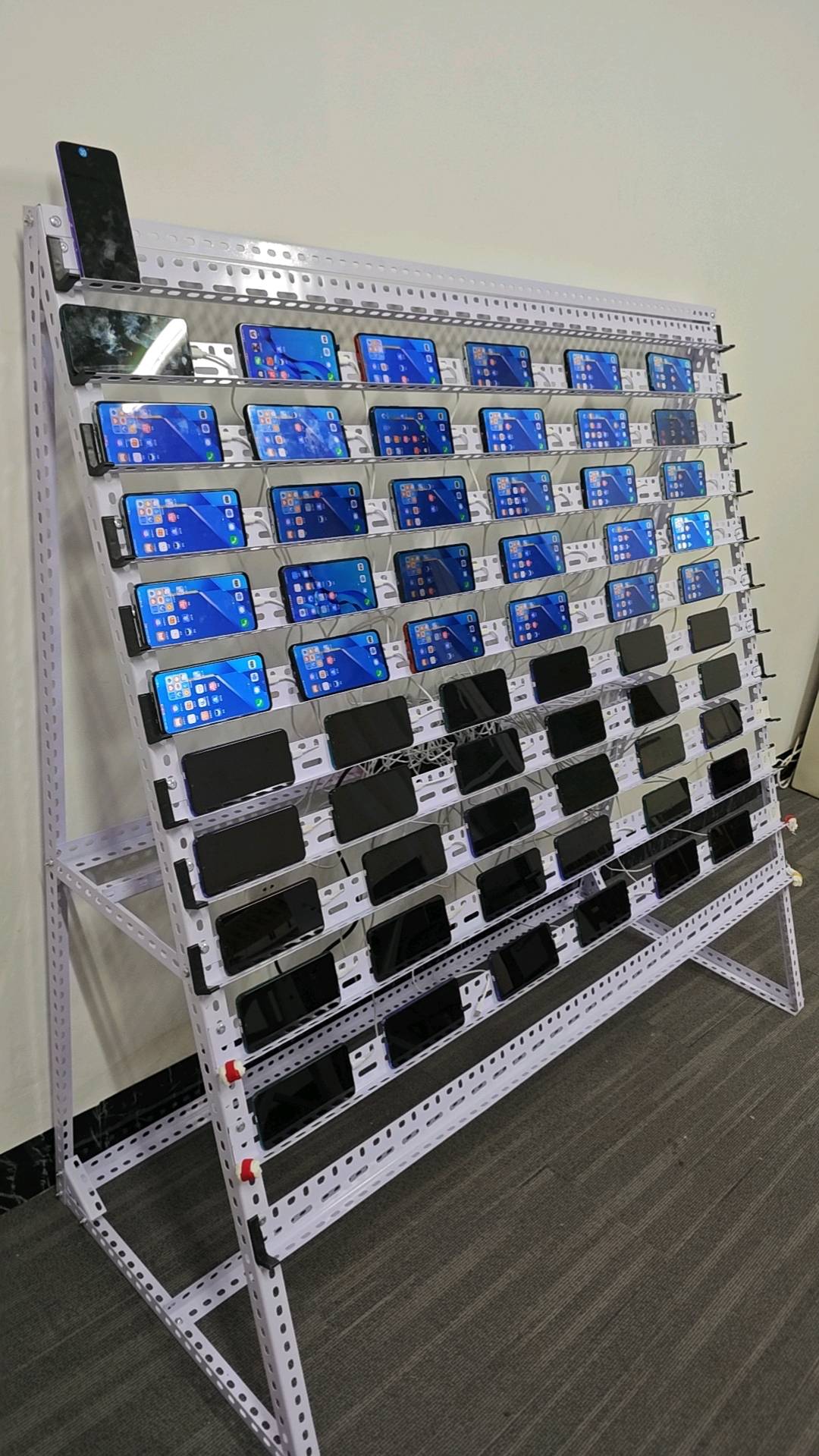 自有一百多部手机&二十多台电脑，寻找项目合作方