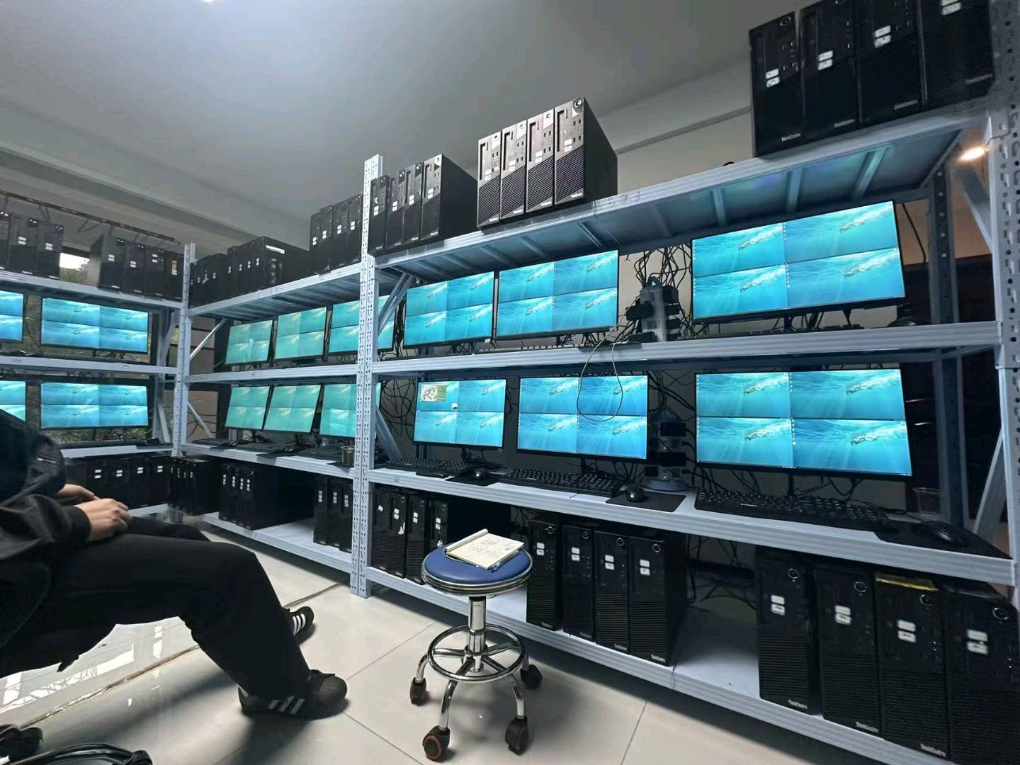 游戏工作室梦幻西游打图搬砖，单日单台可达2-4张日结周结