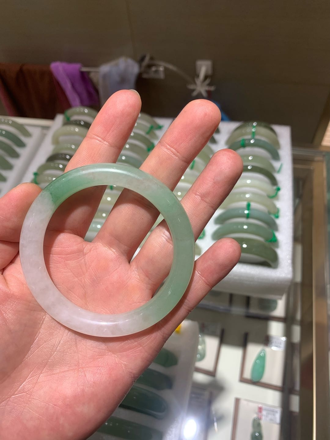 非洲翠工厂长期有货，寻合作商家