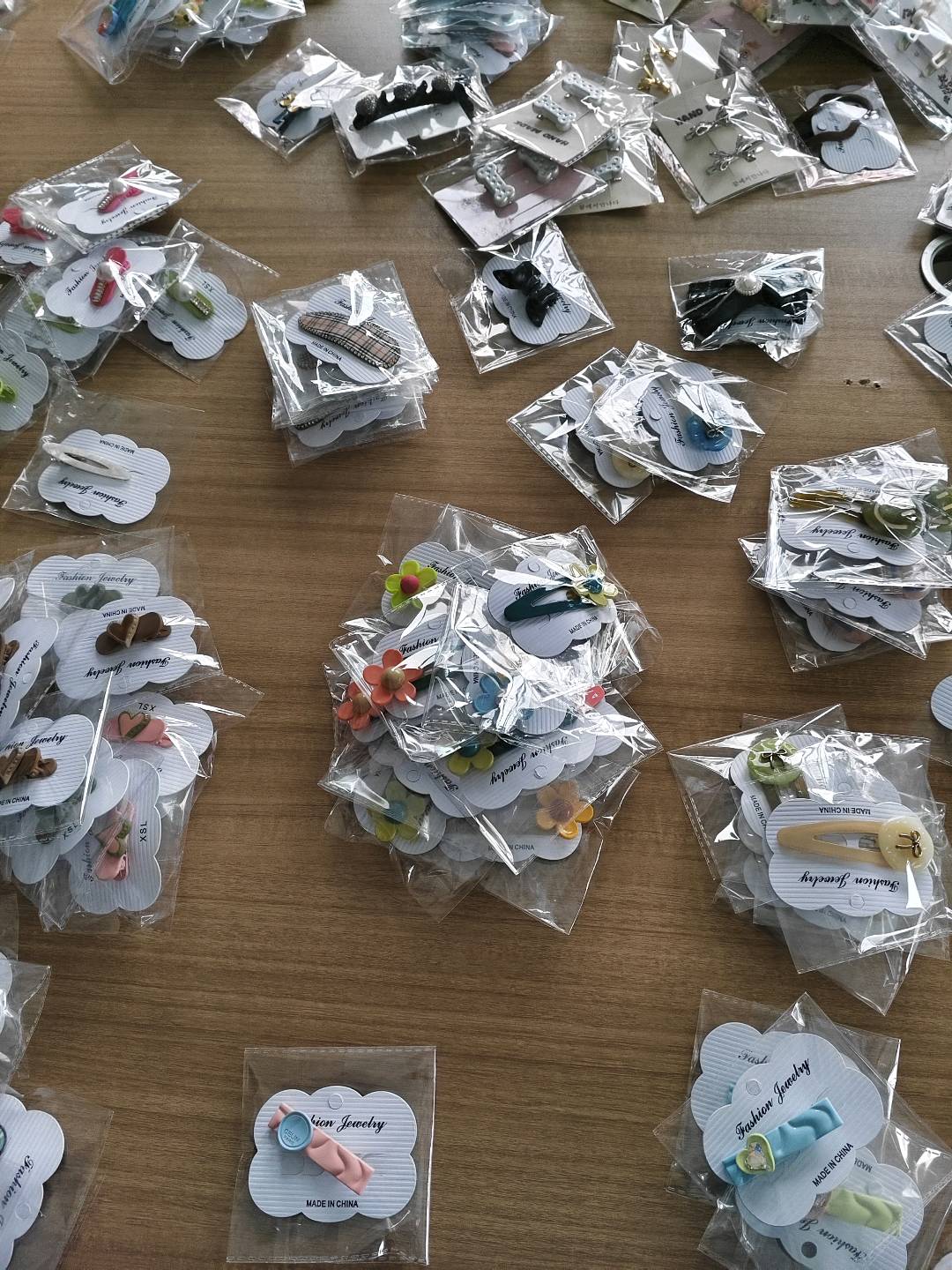 大学生摆摊加盟.发饰和美甲供货