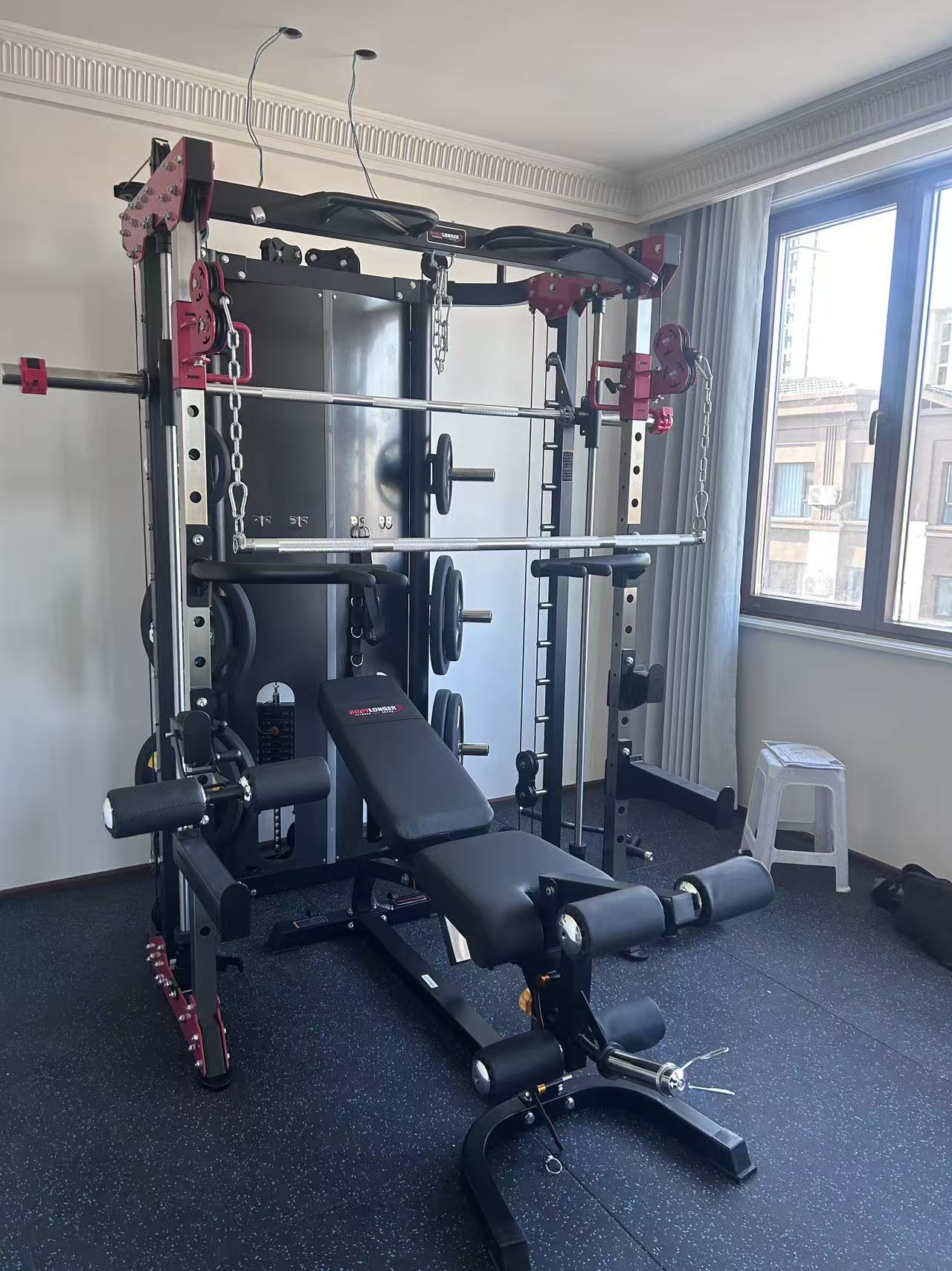 健身器材寻销售渠道，安装拆卸、维修各种跑步机，按摩椅、椭圆机、综合训练器、单项训练器。