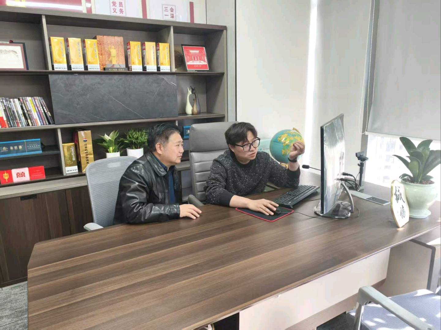 互联网项目孵化，0学费0收费，先带你拿结果，拿到结果你八公司二，小白均可轻松入手