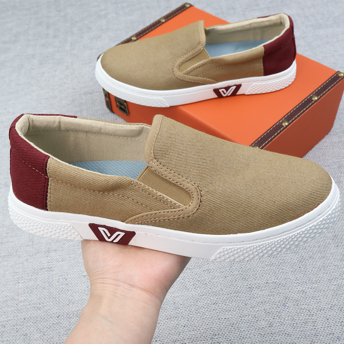 鞋子厂家寻经销商合租，一双返佣在10-25元左右