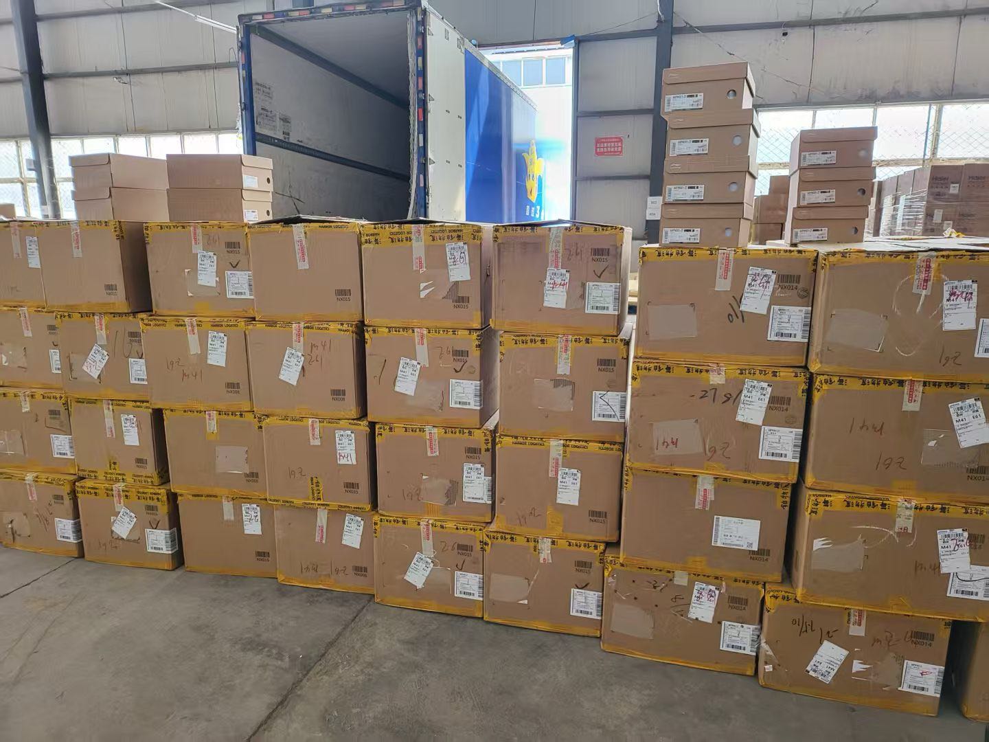 得物搬砖货源批发 鞋服资源合集 有线下实体公司随时考察 可签合同
